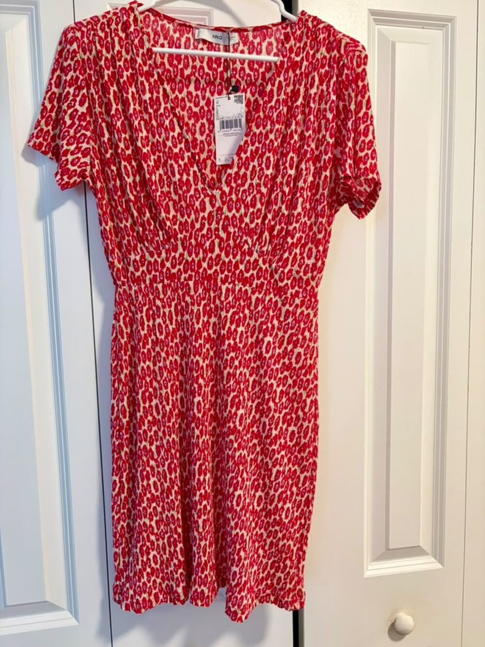 Mango floral dress, new with tags! Size S